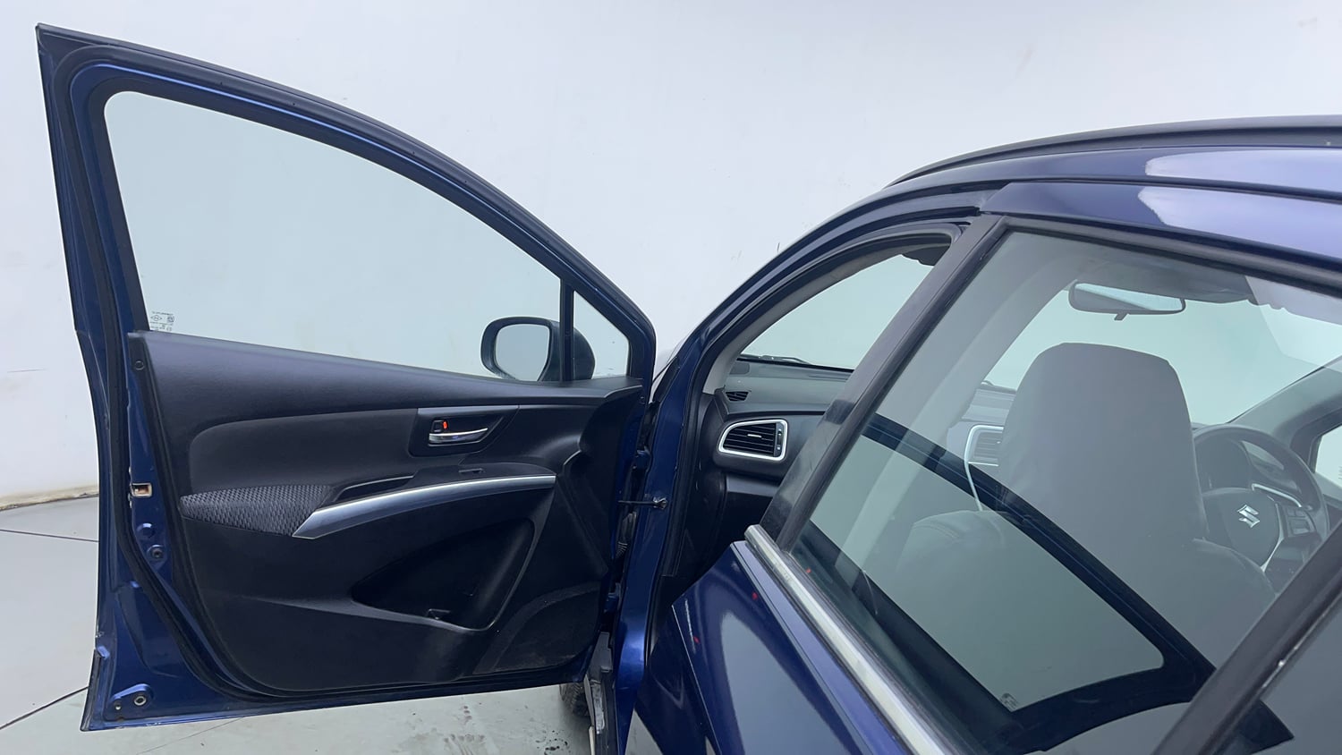 Used 2018 Maruti Suzuki S-Cross Zeta 1.3 Diesel Manual interior LEFT FRONT DOOR OPEN VIEW