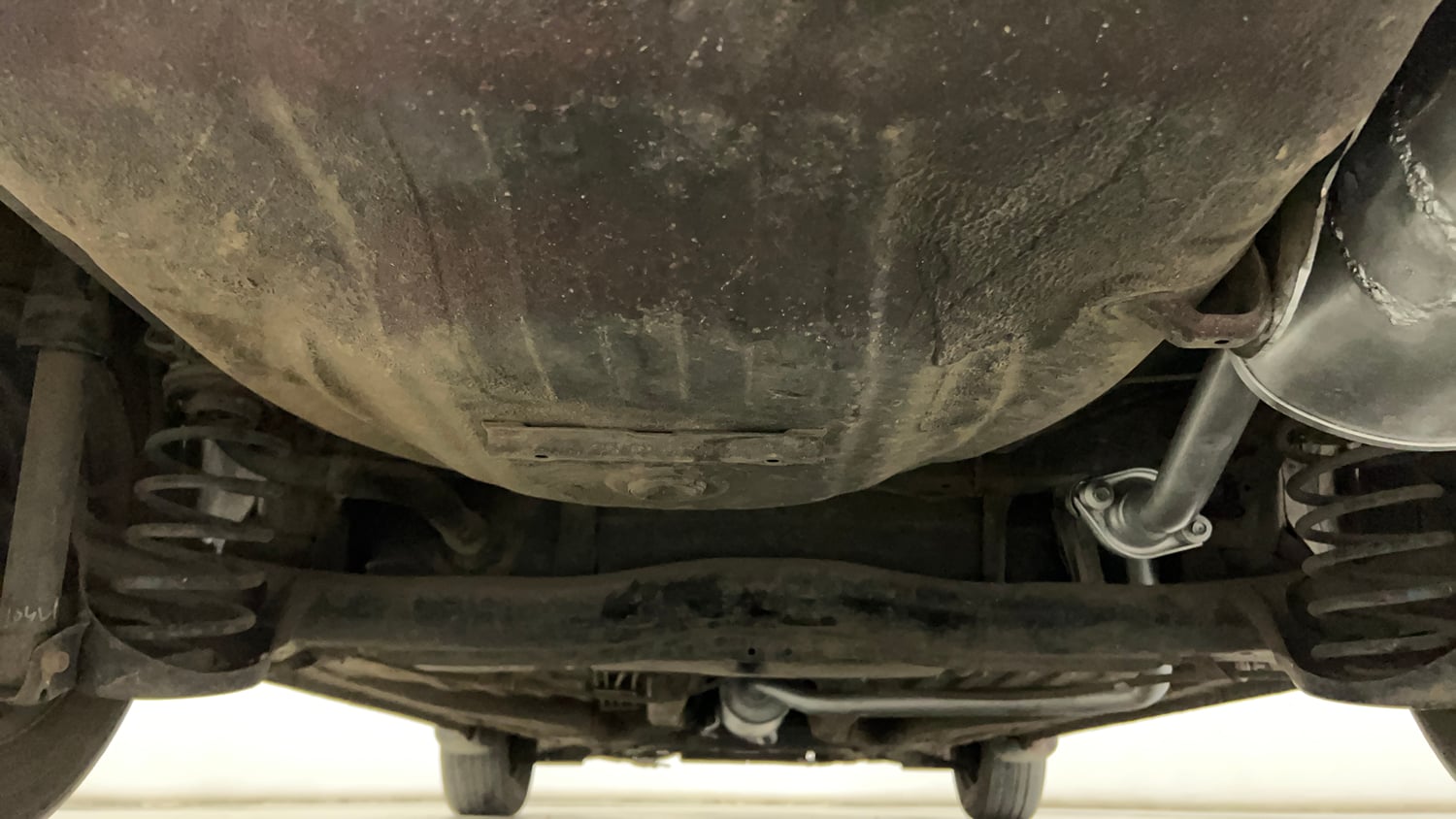 Used 2014 Honda Amaze 1.2 S i-VTEC Petrol Manual extra REAR UNDERBODY VIEW (TAKEN FROM REAR)