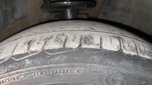Used 2017 Volkswagen Ameo Highline Plus 1.5L AT (D)16 Alloy Diesel Automatic tyres RIGHT FRONT TYRE TREAD VIEW