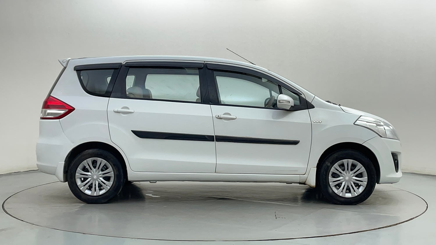 Used 2013 Maruti Suzuki Ertiga Vxi Petrol Manual exterior RIGHT SIDE VIEW