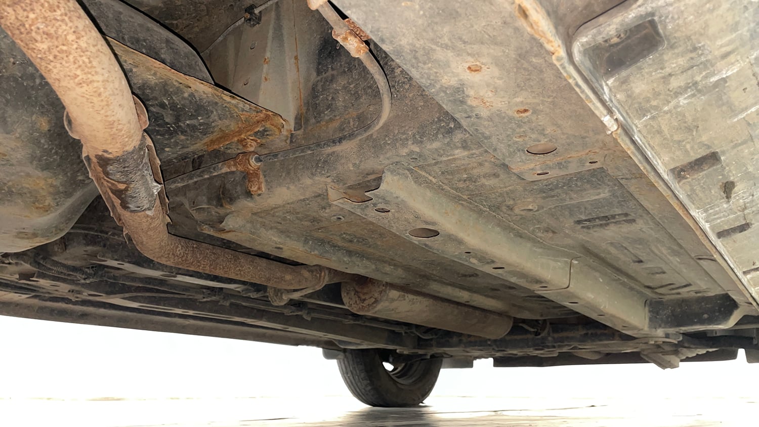 Used 2023 Tata Punch Accomplished MT Petrol Manual extra REAR RIGHT UNDERBODY VIEW