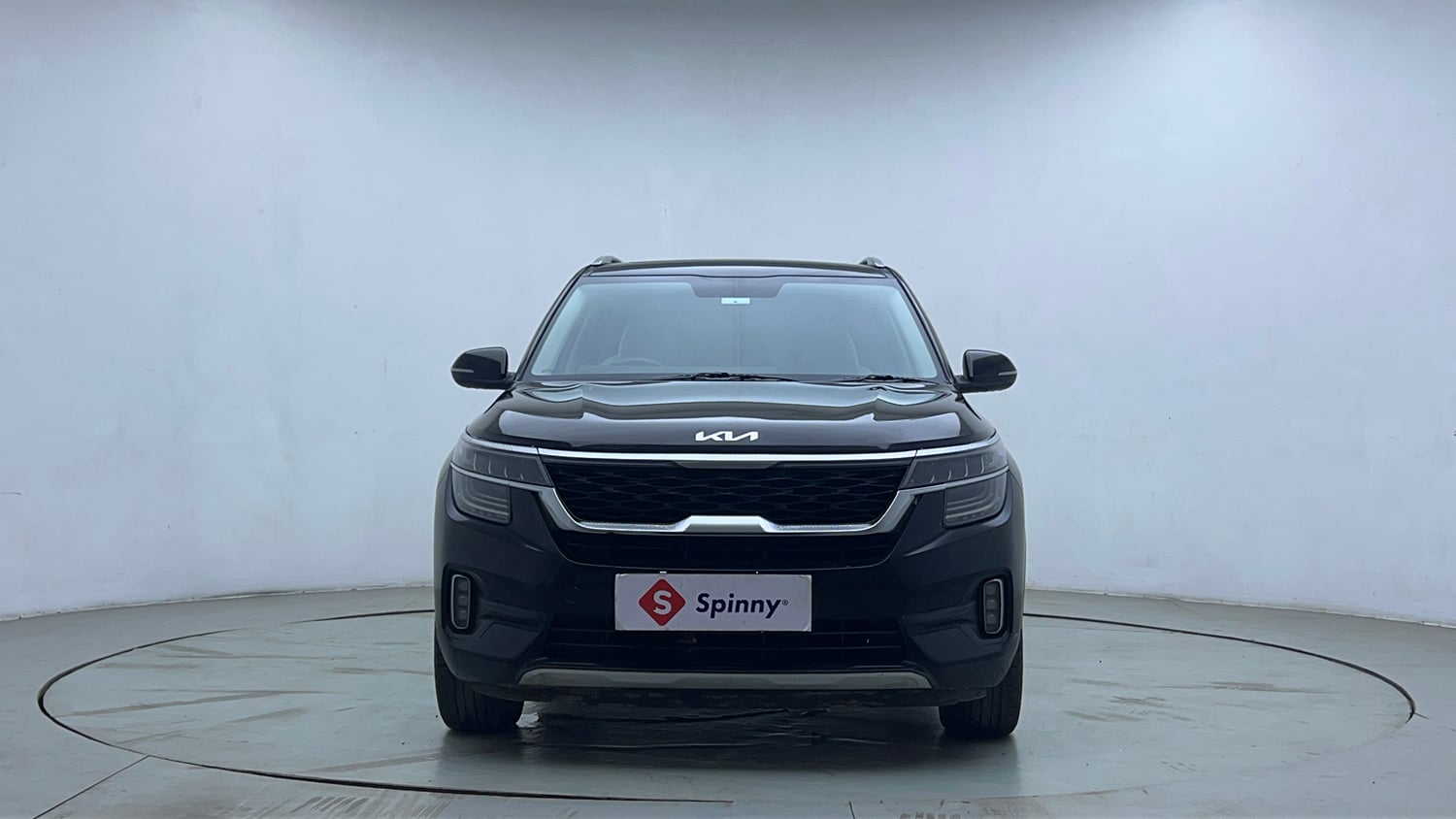 Used 2023 Kia Seltos HTX 1.5 Diesel AT Diesel Automatic exterior FRONT VIEW