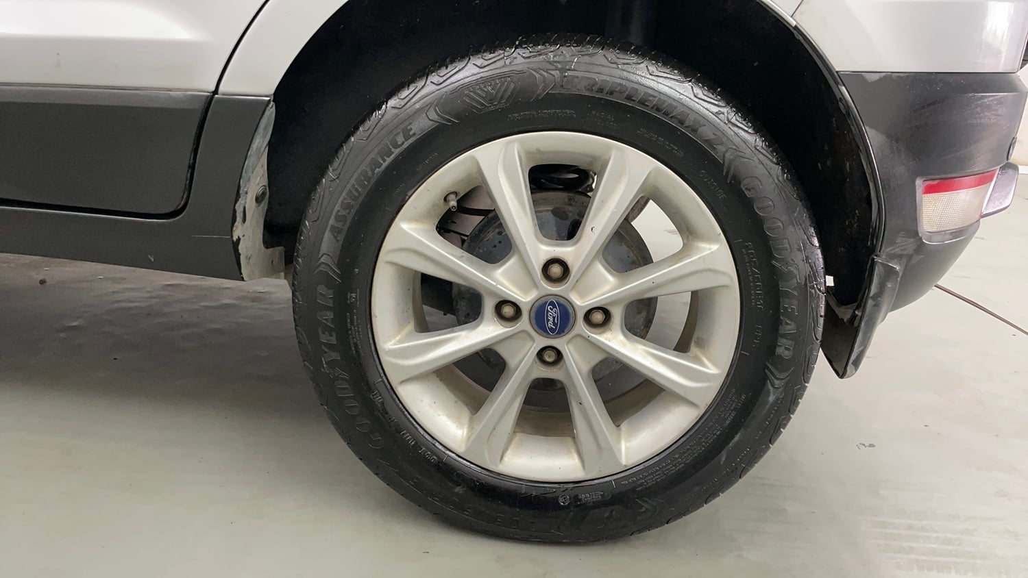 Used 2019 Ford EcoSport Titanium 1.5L TDCi Diesel Manual tyres LEFT REAR TYRE RIM VIEW