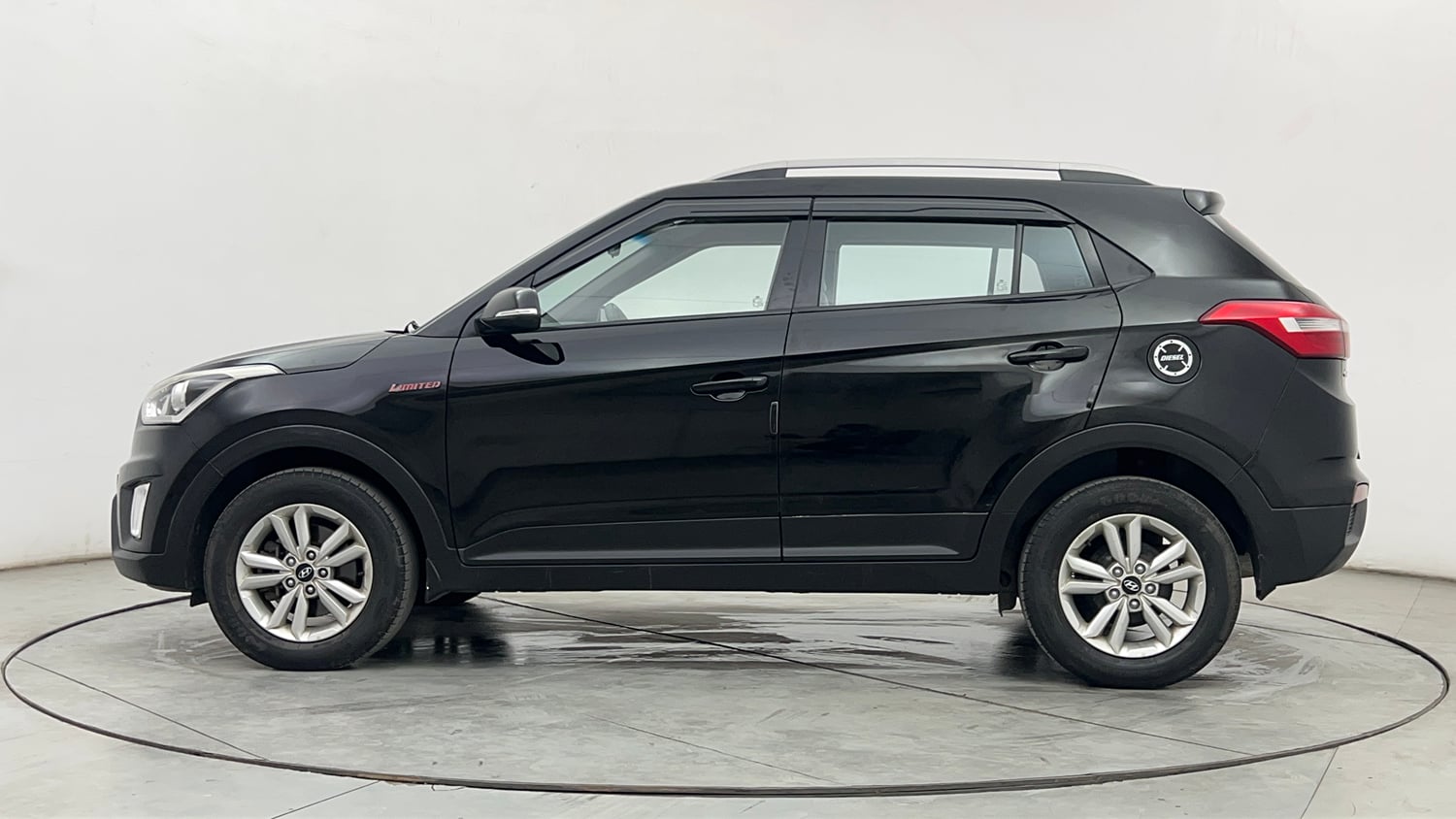 Used 2016 Hyundai Creta 1.6 SX Diesel Manual exterior LEFT SIDE VIEW