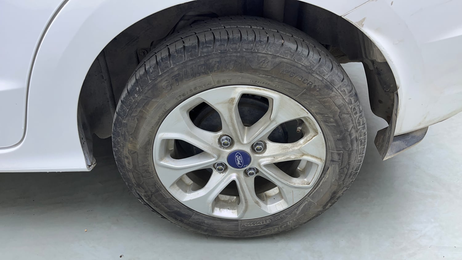 Used 2017 Ford Figo Aspire Titanium 1.2 Ti-VCT Petrol Manual tyres LEFT REAR TYRE RIM VIEW