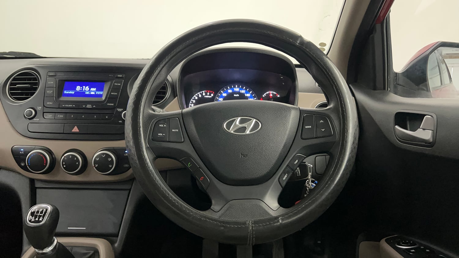 Used 2014 Hyundai Xcent S 1.2 Petrol Manual interior STEERING VIEW