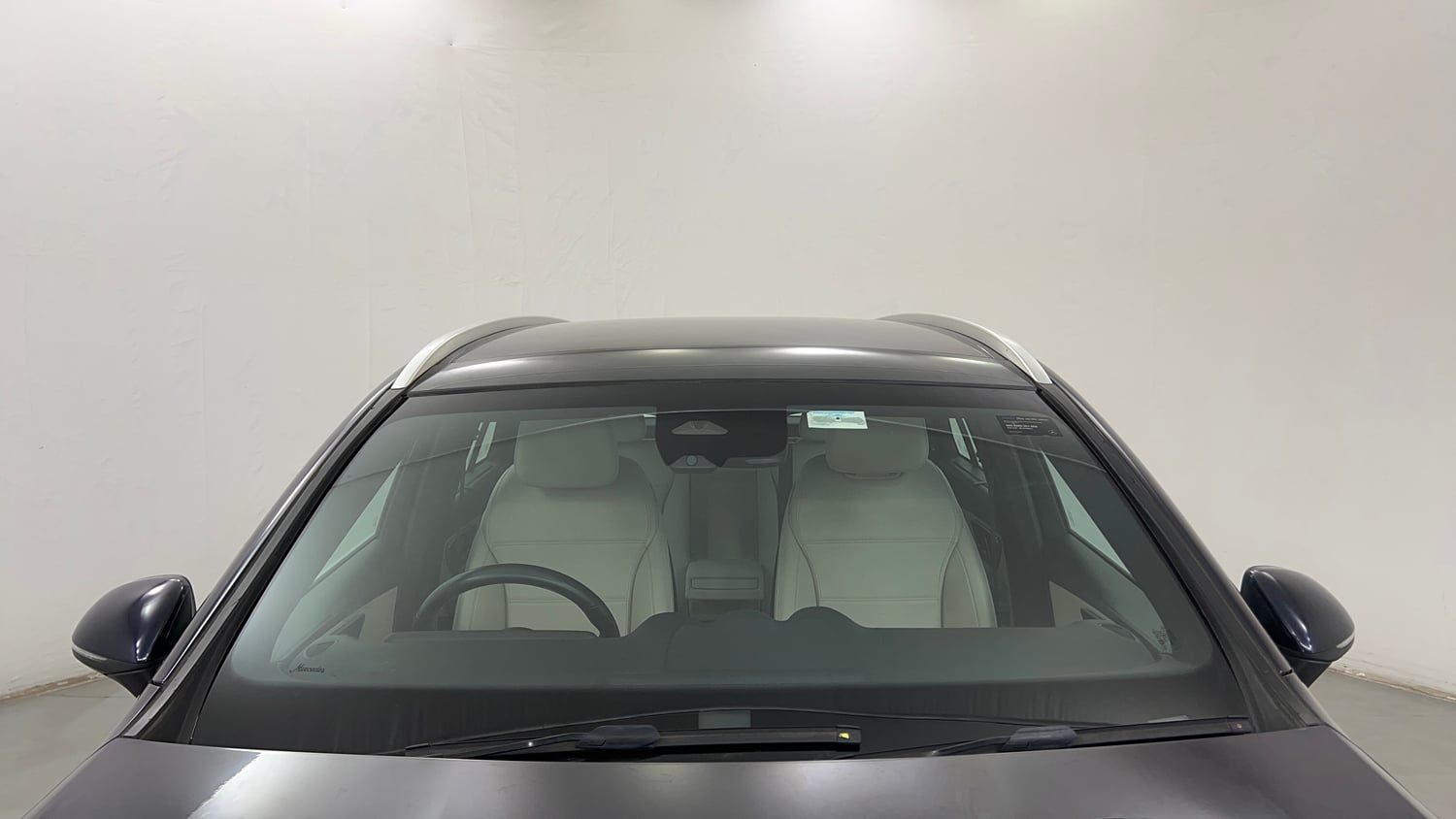 Used 2024 Mercedes-Benz GLC 220d 4MATIC Diesel Automatic exterior FRONT WINDSHIELD VIEW