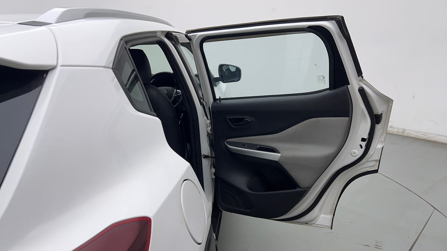 Used 2022 Nissan Magnite XE Petrol Manual interior RIGHT REAR DOOR OPEN VIEW