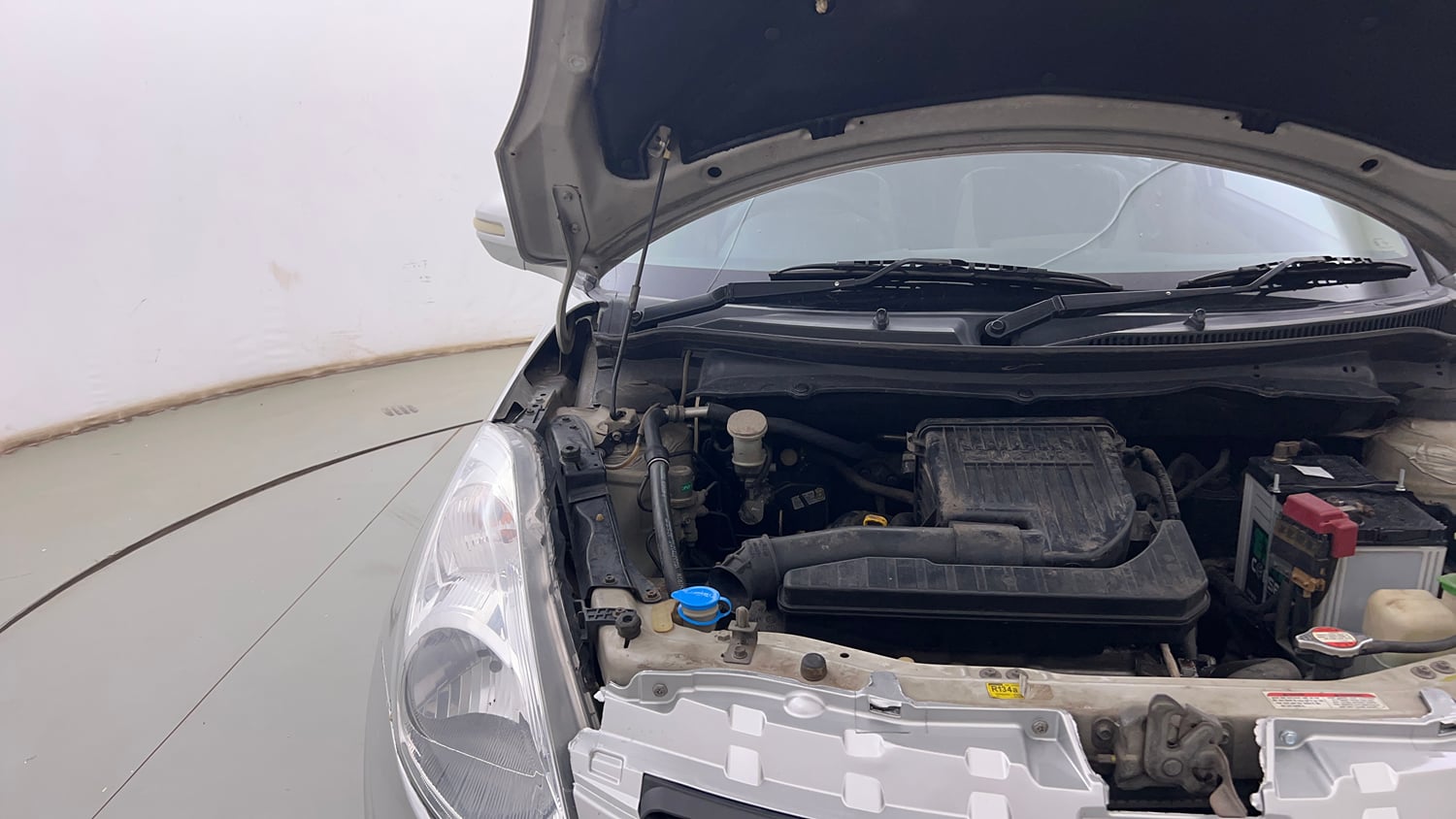 Used 2012 Maruti Suzuki Swift Dzire VXI Petrol Manual engine ENGINE RIGHT SIDE HINGE & APRON VIEW