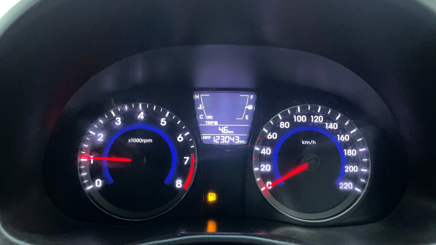 Used 2015 Hyundai Verna Fluidic 1.6 VTVT SX Petrol Manual interior CLUSTERMETER VIEW