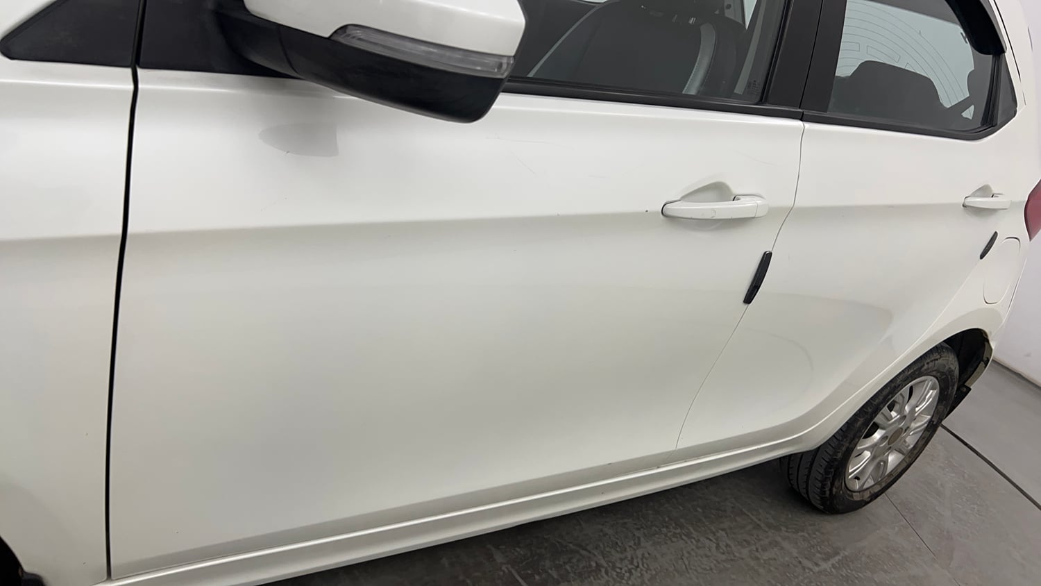 Used 2018 Tata Tiago Revotron XZ Petrol Manual dents MINOR SCRATCH