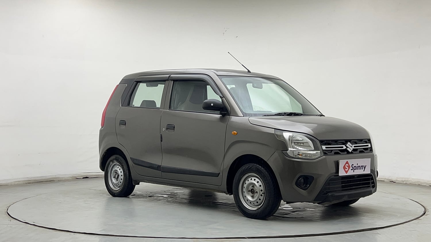 Used 2019 Maruti Suzuki Wagon R LXi 1.0 CNG Cng Manual exterior RIGHT FRONT CORNER VIEW