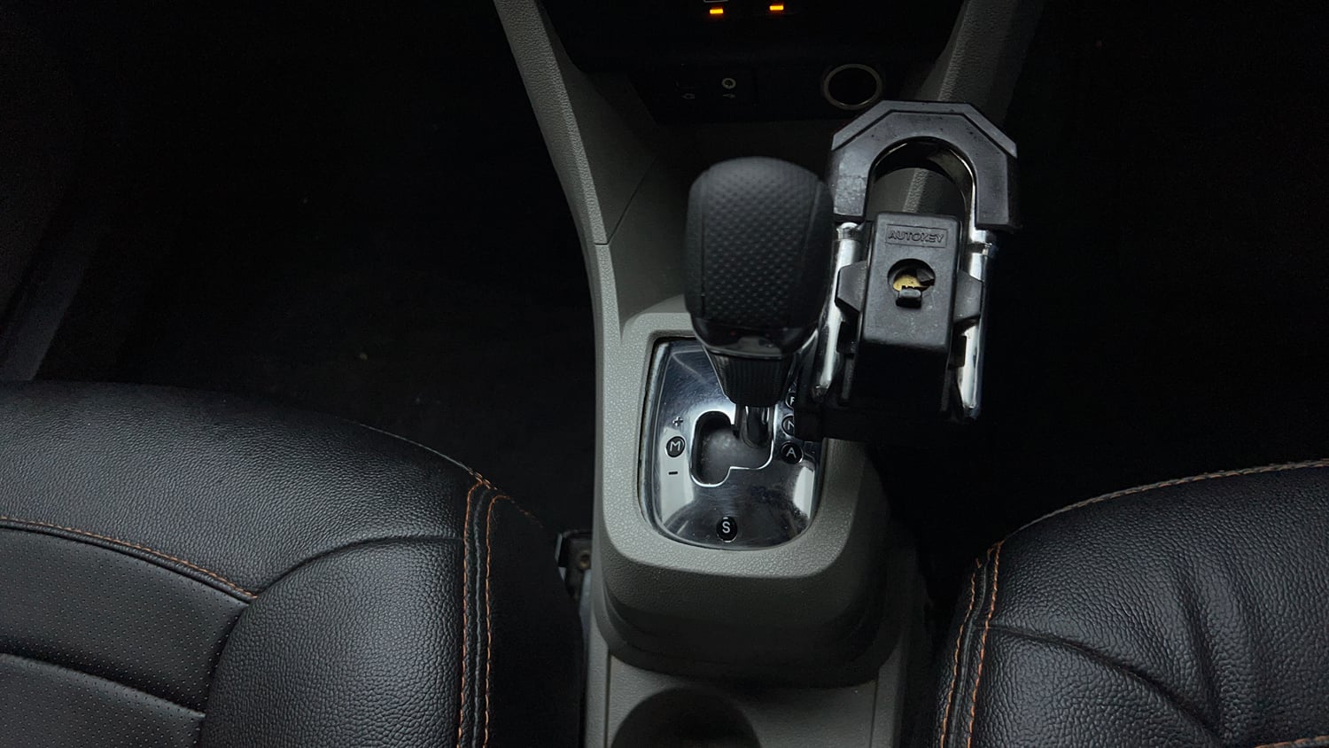 Used 2018 Tata Tiago Revotron XTA Petrol Automatic interior GEAR  KNOB VIEW