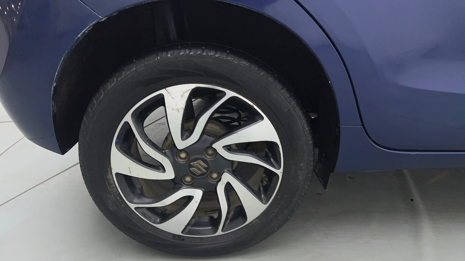 Used 2019 Maruti Suzuki Baleno Zeta 1.2 Petrol Manual tyres RIGHT REAR TYRE RIM VIEW