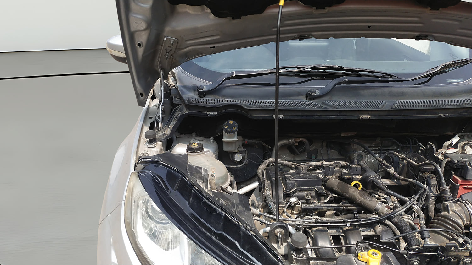 Used 2018 Ford EcoSport Titanium 1.5L Ti-VCT Petrol Manual engine ENGINE RIGHT SIDE VIEW