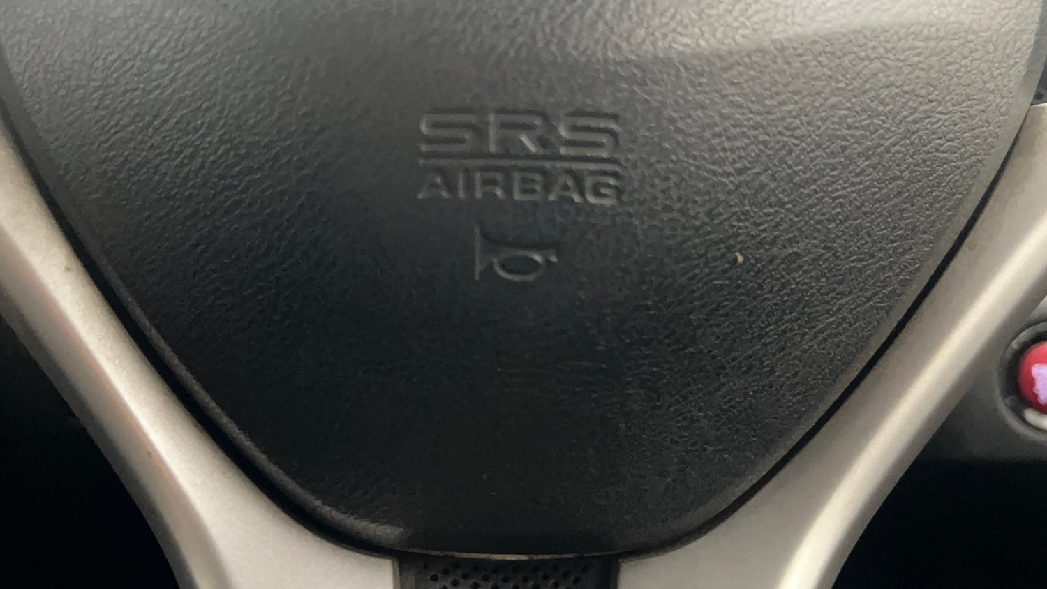 Used 2017 Honda BR-V V CVT Petrol Petrol Automatic top_features Airbags