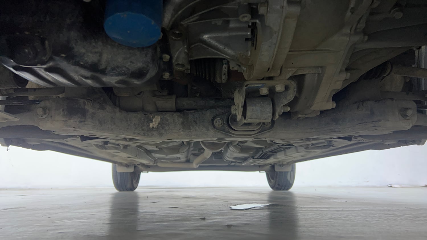 Used 2025 Hyundai Aura S 1.2 Petrol Petrol Manual extra FRONT LEFT UNDERBODY VIEW