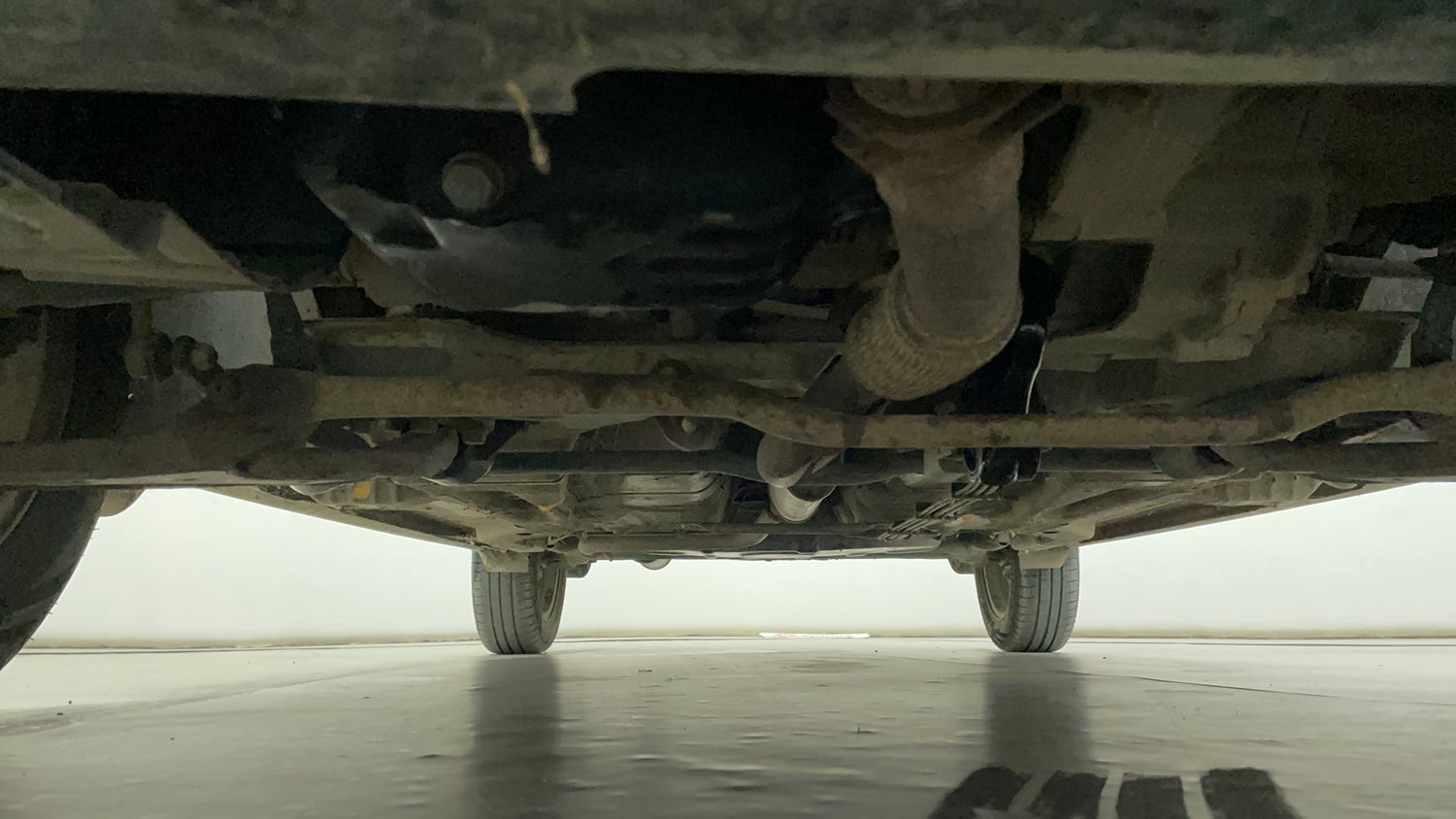 Used 2018 Tata Tiago Revotron XZ Petrol Manual extra FRONT LEFT UNDERBODY VIEW