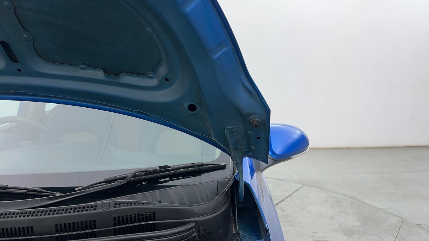 Used 2019 Hyundai Grand i10 Sportz 1.2 Kappa VTVT Petrol Manual engine ENGINE LEFT SIDE HINGE & APRON VIEW
