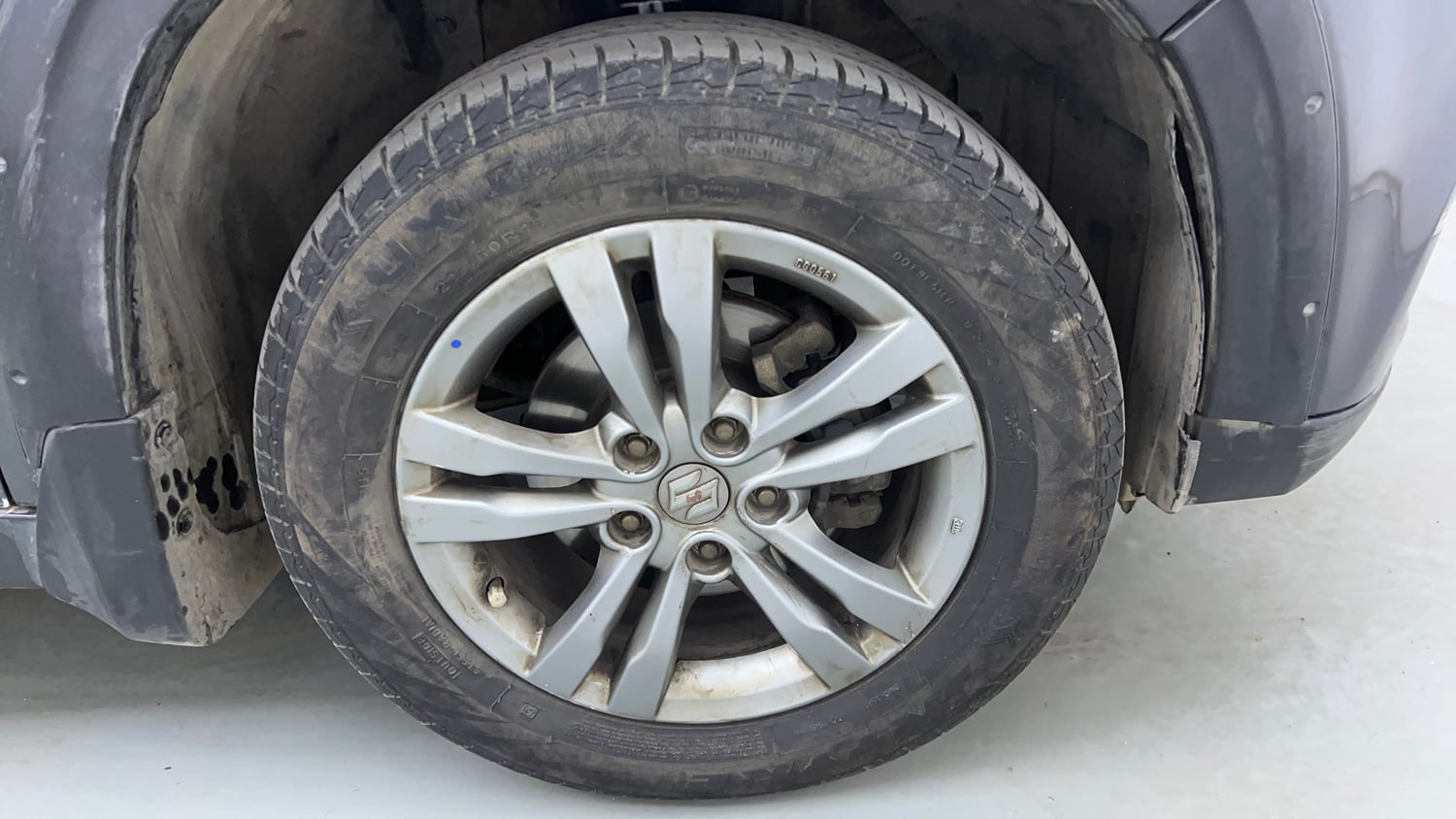 Used 2018 Maruti Suzuki Vitara Brezza [2016-2020] ZDi Plus Diesel Manual tyres RIGHT FRONT TYRE RIM VIEW