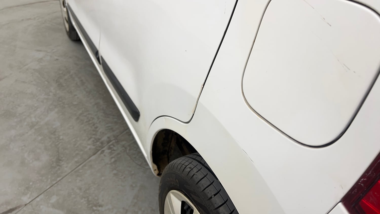 Used 2014 Maruti Suzuki Wagon R VXI Petrol Manual dents MINOR DENT