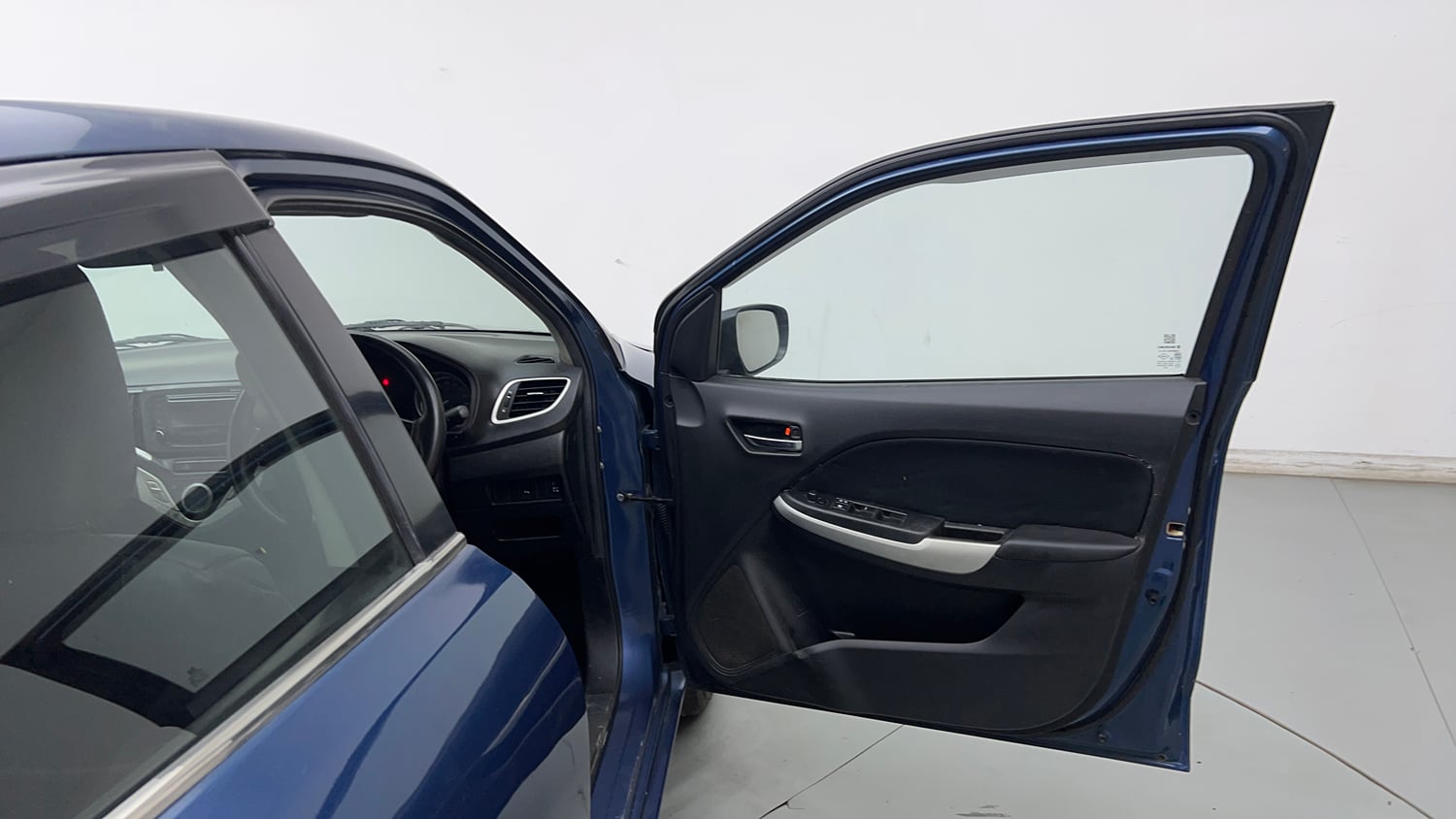 Used 2016 Maruti Suzuki Baleno Delta 1.2 Petrol Manual interior RIGHT FRONT DOOR OPEN VIEW