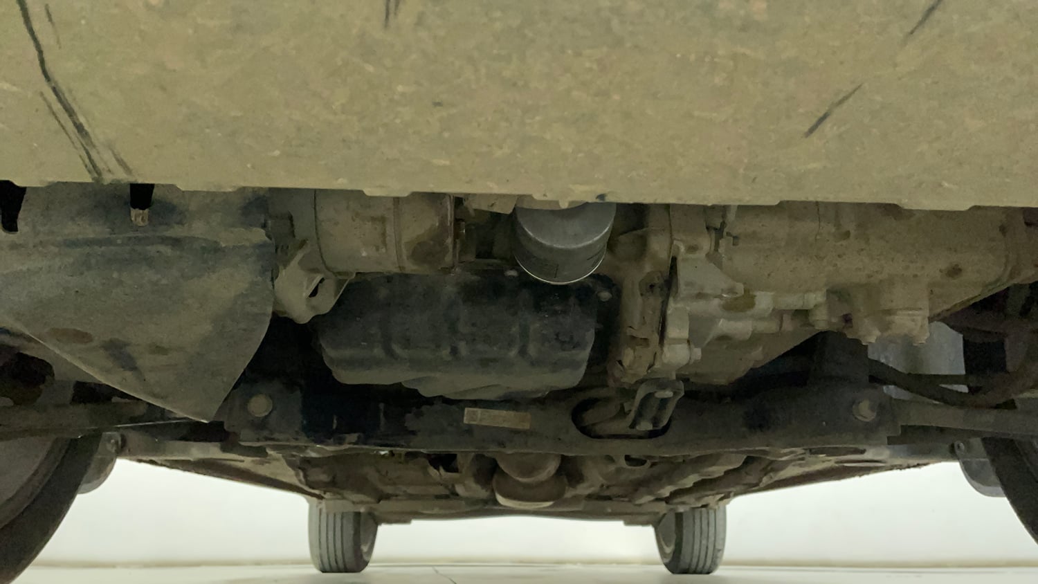 Used 2022 Volkswagen Taigun Topline 1.0 TSI MT Petrol Manual extra FRONT LEFT UNDERBODY VIEW