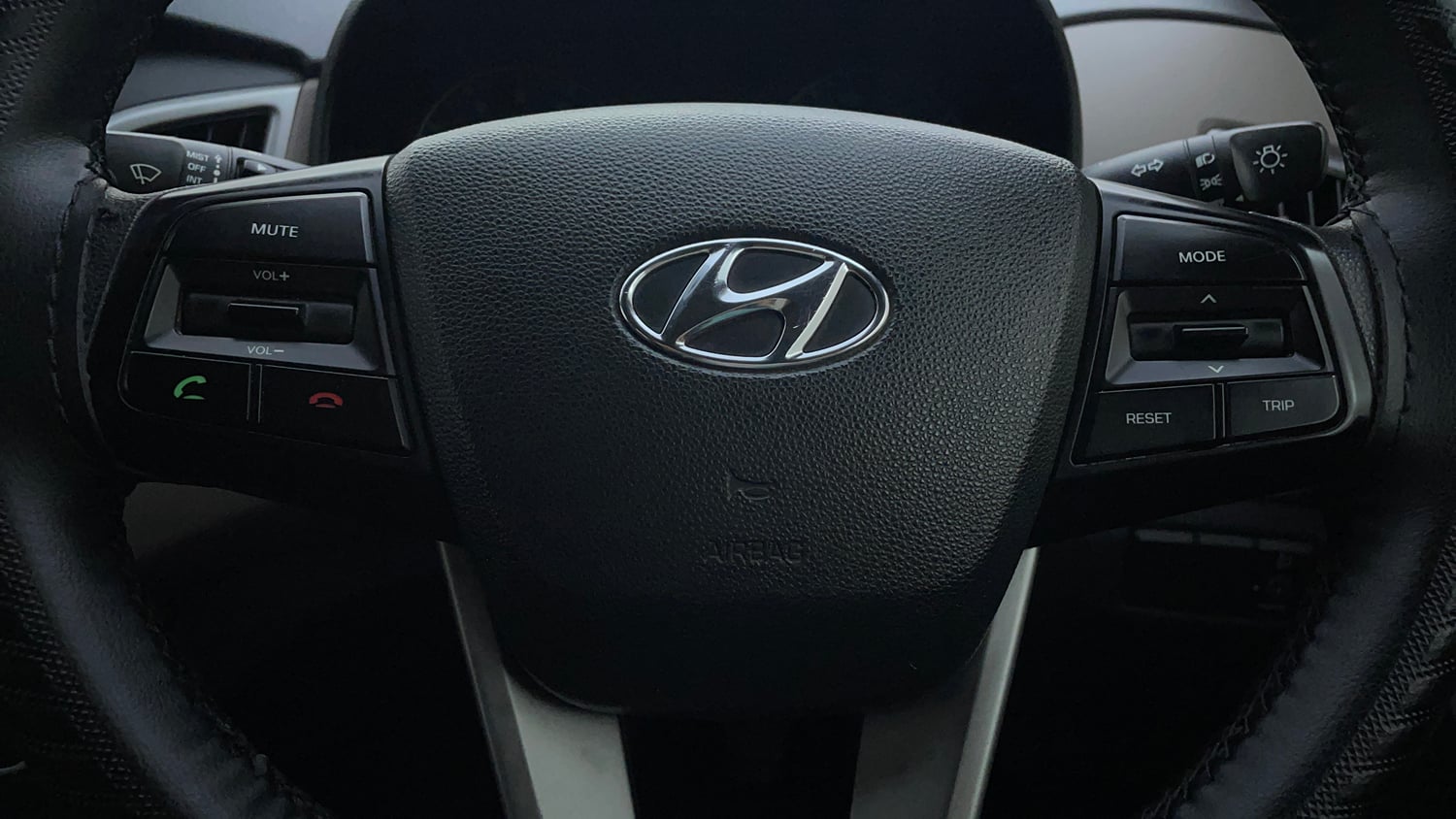 Used 2017 Hyundai Creta E Plus 1.6 Petrol Petrol Manual top_features Airbags