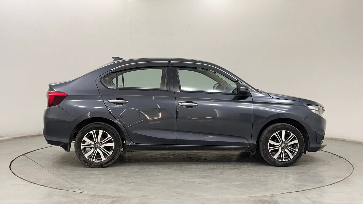 Used 2022 Honda Amaze VX CVT 1.2 Petrol Petrol Automatic exterior RIGHT SIDE VIEW
