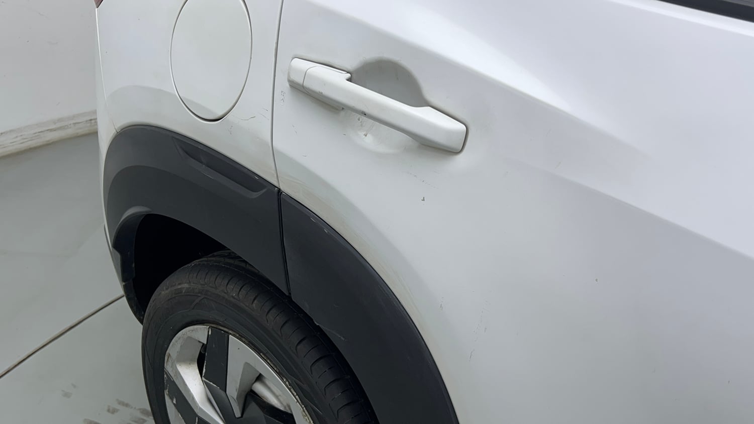 Used 2022 Nissan Magnite XE Petrol Manual dents MINOR DENT