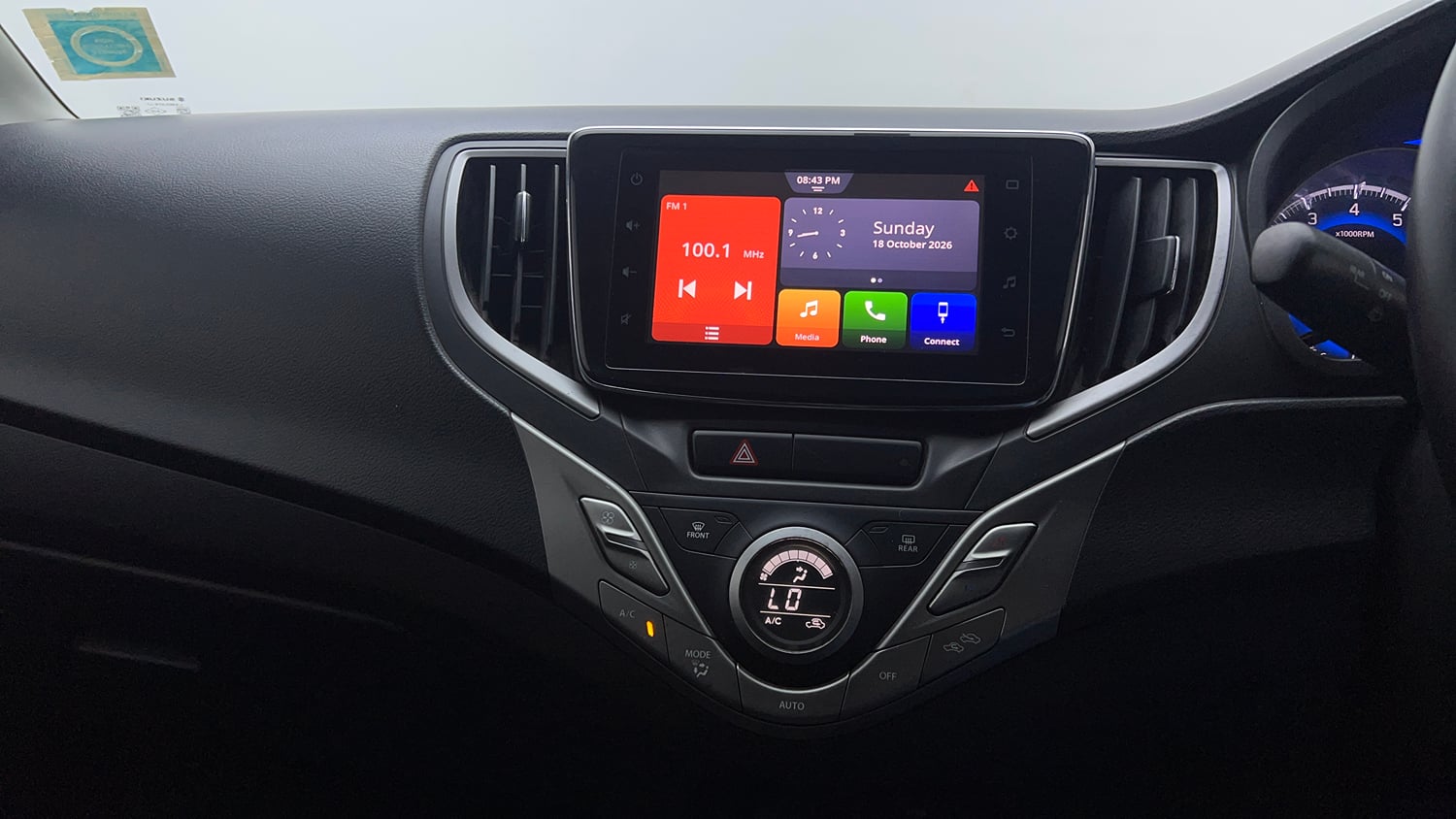 Used 2019 Maruti Suzuki Baleno Zeta 1.2 Petrol Manual top_features Integrated (in-dash) music system