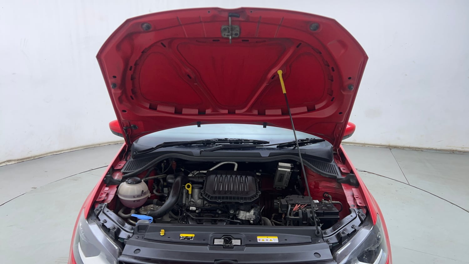 Used 2021 Volkswagen Polo Comfortline 1.0L MPI Petrol Manual engine ENGINE & BONNET OPEN FRONT VIEW