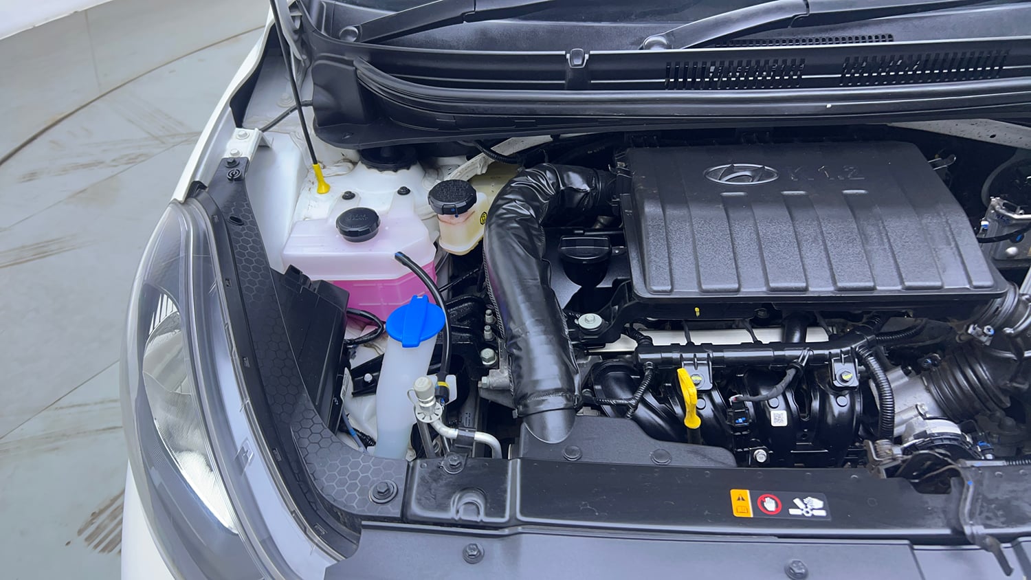 Used 2025 Hyundai Aura S 1.2 Petrol Petrol Manual engine ENGINE RIGHT SIDE VIEW