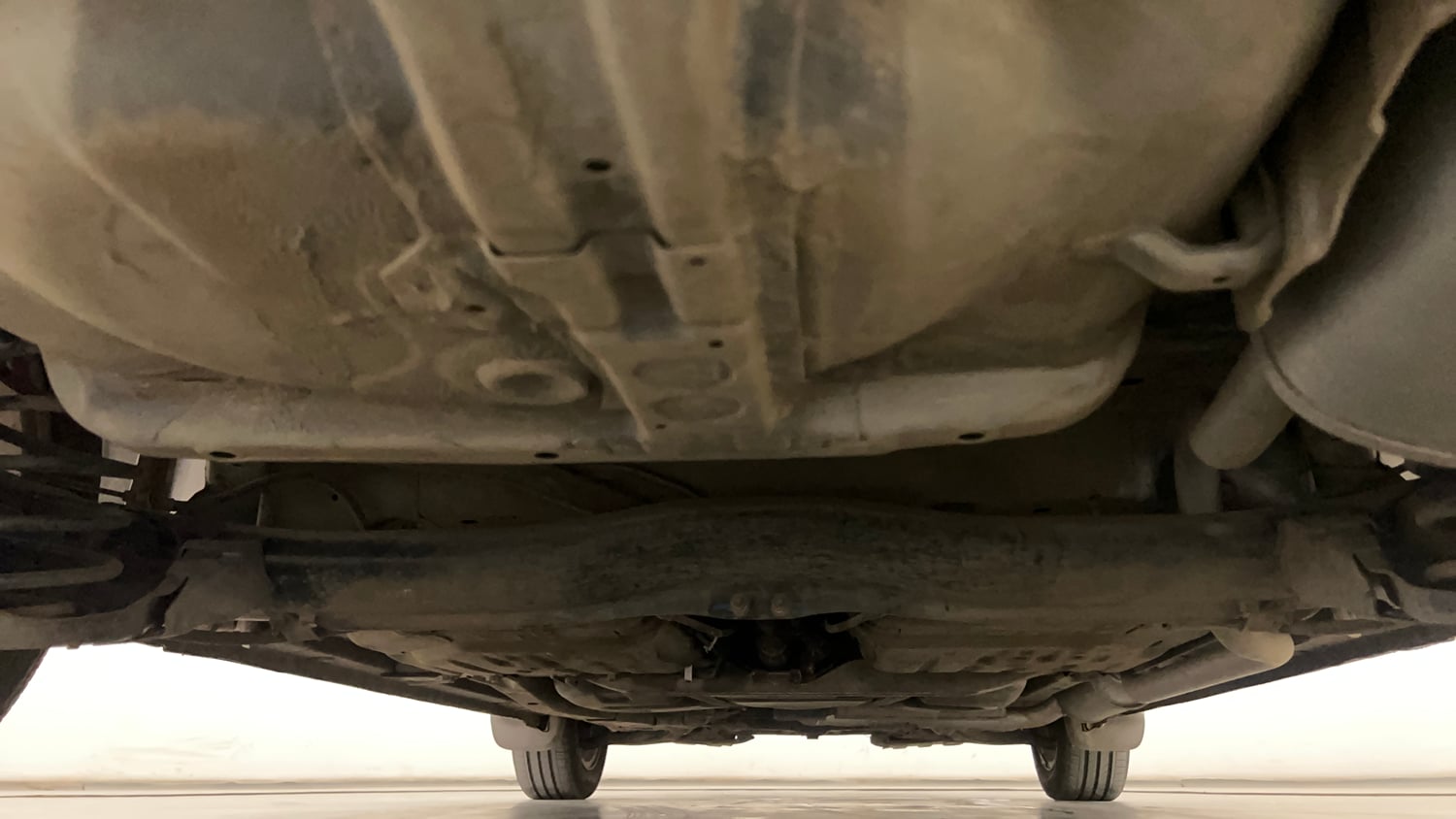 Used 2012 Honda City 1.5 V MT Petrol Manual extra REAR UNDERBODY VIEW (TAKEN FROM REAR)