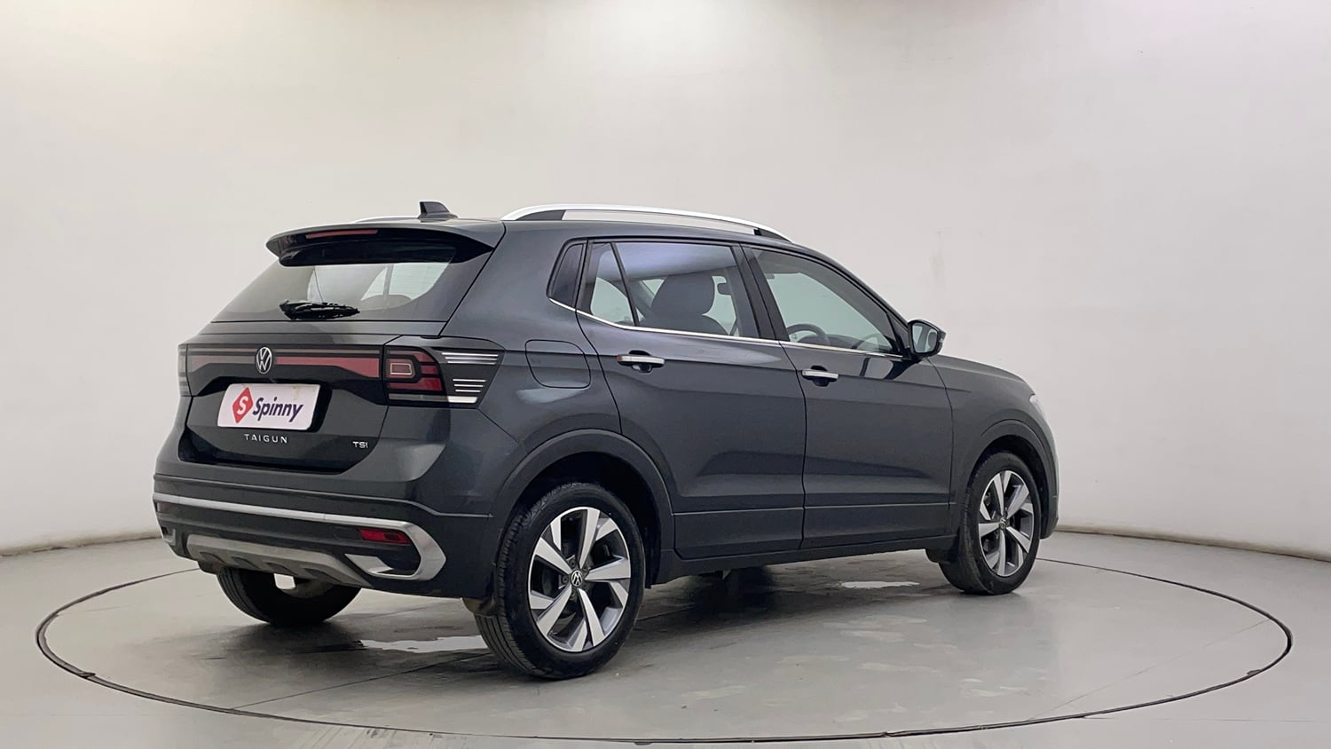 Used 2022 Volkswagen Taigun Topline 1.0 TSI MT Petrol Manual exterior RIGHT REAR CORNER VIEW