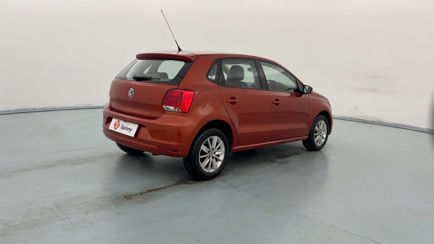 Used 2016 Volkswagen Polo Highline1.2L (P) Petrol Manual exterior RIGHT REAR CORNER VIEW