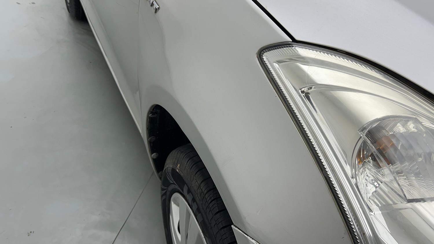 Used 2015 Maruti Suzuki Swift VXi Petrol Manual dents MINOR SCRATCH
