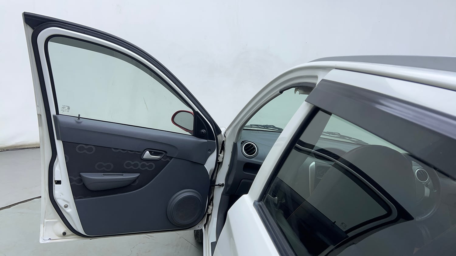 Used 2014 Maruti Suzuki Alto 800 Lxi Petrol Manual interior LEFT FRONT DOOR OPEN VIEW