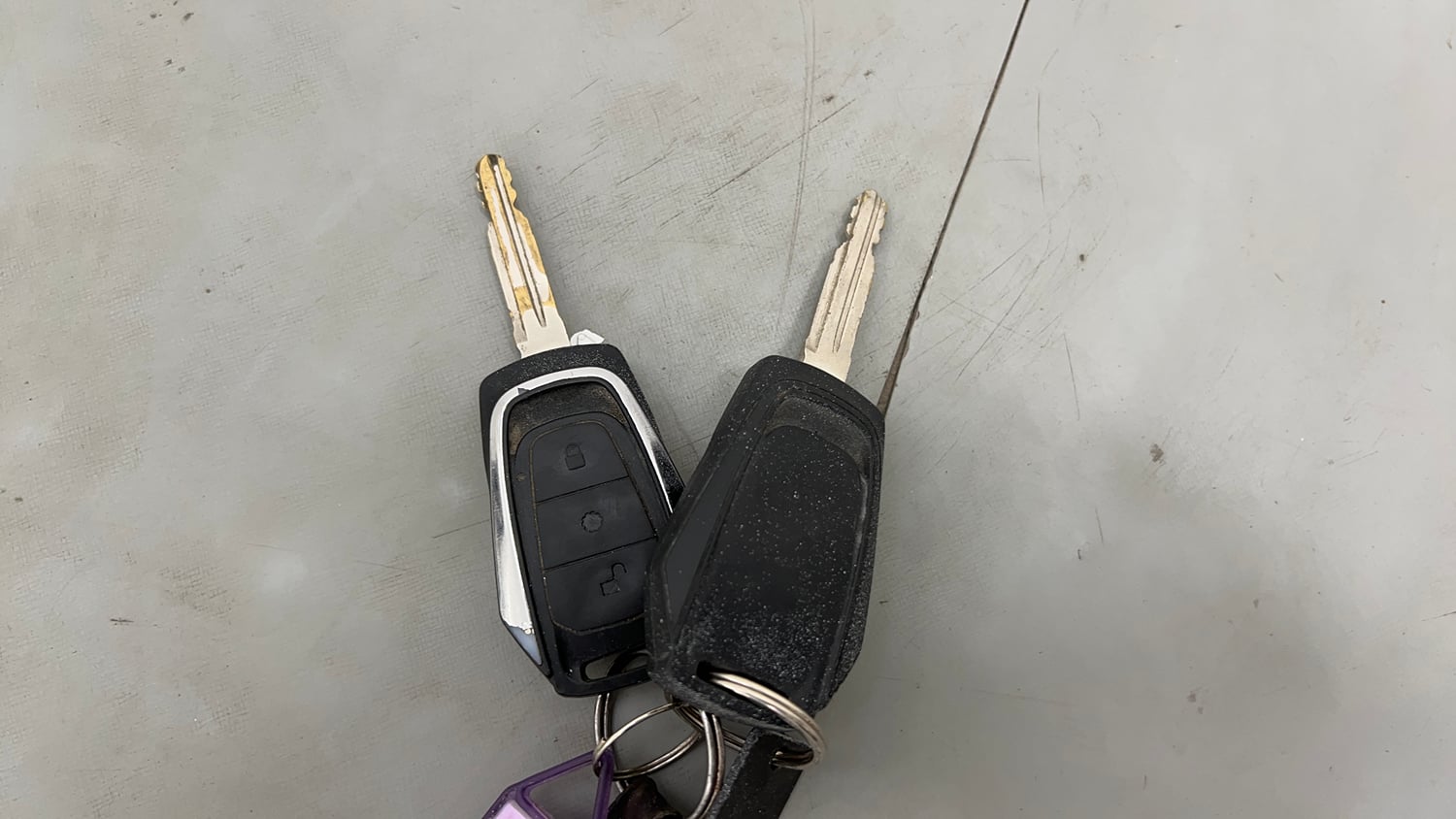 Used 2017 Mahindra KUV100 K6 D 6 STR Diesel Manual extra CAR KEY VIEW