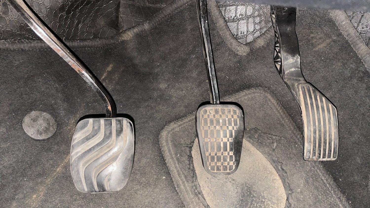 Used 2023 Tata Punch Accomplished MT Petrol Manual interior PEDALS VIEW