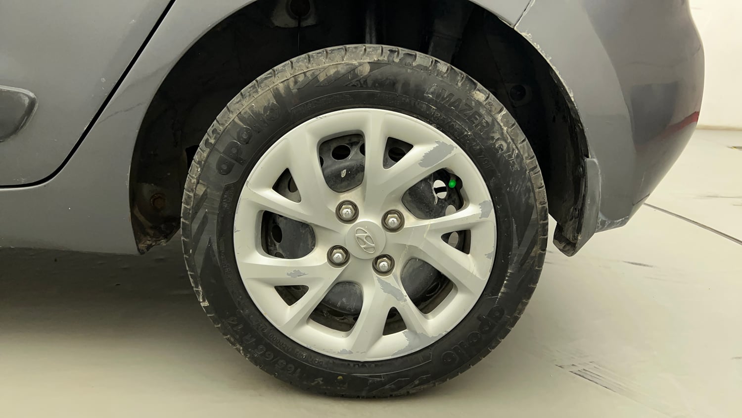 Used 2019 Hyundai Grand i10 Magna 1.2 Kappa VTVT Petrol Manual tyres LEFT REAR TYRE RIM VIEW