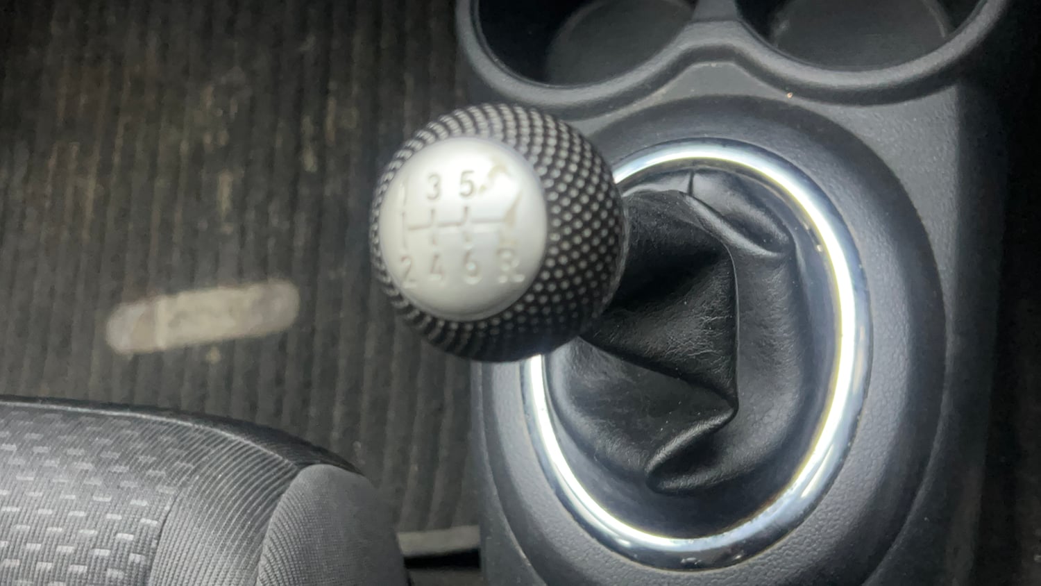 Used 2016 Honda BR-V S Petrol Petrol Manual interior GEAR  KNOB VIEW