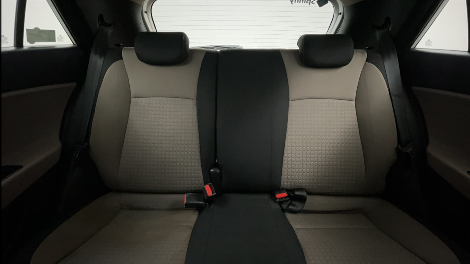 Used 2017 Hyundai Elite i20 Asta 1.2 (O) Petrol Manual interior REAR SEAT CONDITION VIEW