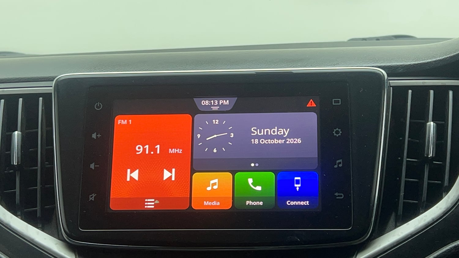 Used 2019 Maruti Suzuki Baleno Zeta Automatic Petrol Automatic top_features Touch screen infotainment system