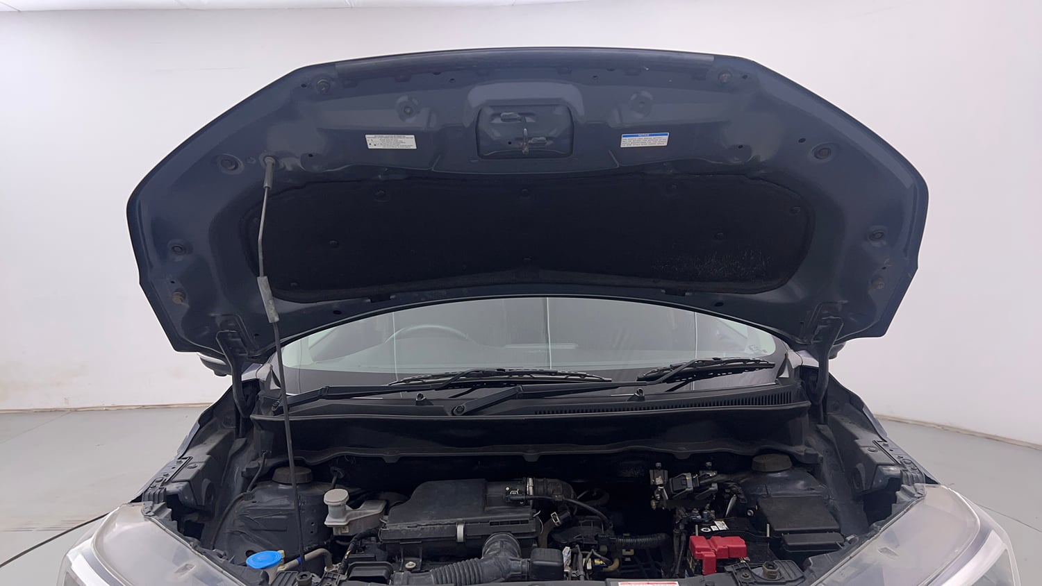 Used 2022 Maruti Suzuki XL6 Alpha Plus AT Petrol Petrol Automatic engine ENGINE & BONNET OPEN FRONT VIEW