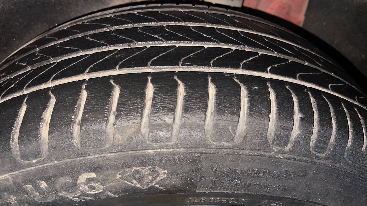 Used 2022 MG Motors Astor Savvy 1.3 Turbo AT S Red Petrol Automatic tyres LEFT REAR TYRE TREAD VIEW