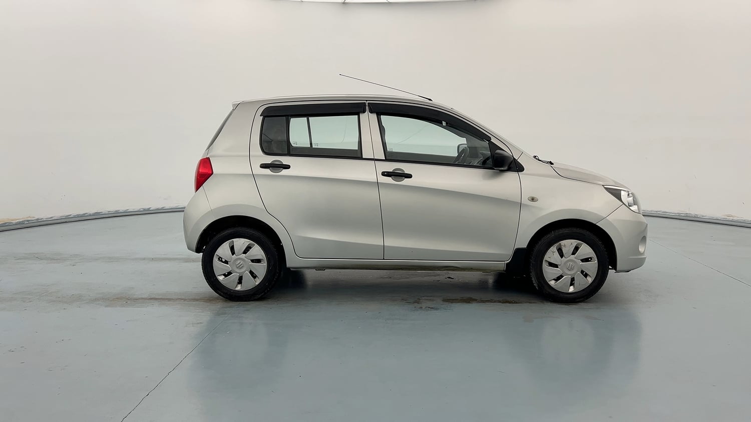 Used 2014 Maruti Suzuki Celerio VXi AMT Petrol Automatic exterior RIGHT SIDE VIEW