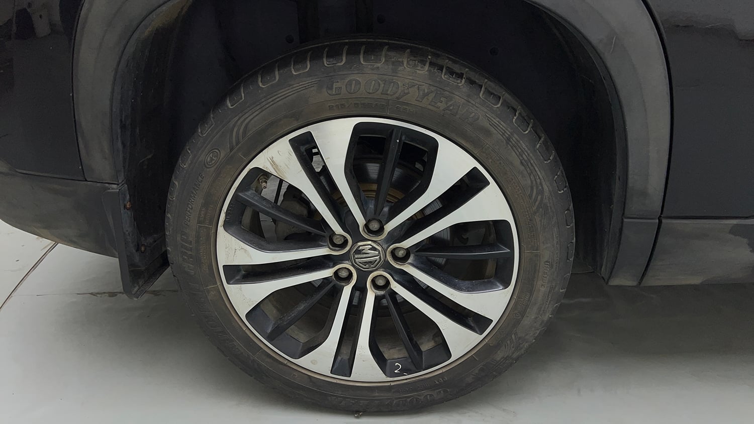 Used 2022 MG Motors Hector Sharp 2.0 Diesel Turbo MT Diesel Manual tyres RIGHT REAR TYRE RIM VIEW
