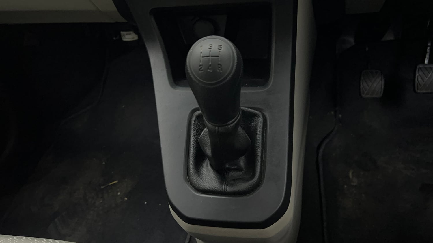 Used 2025 Maruti Suzuki Wagon R LXI 1.0 CNG Cng Manual interior GEAR  KNOB VIEW