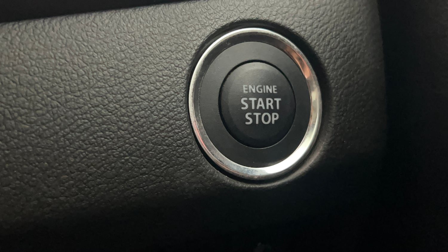 Used 2020 Maruti Suzuki Baleno Alpha Automatic Petrol Automatic top_features Keyless start
